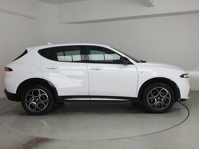More views of Alfa Romeo Tonale