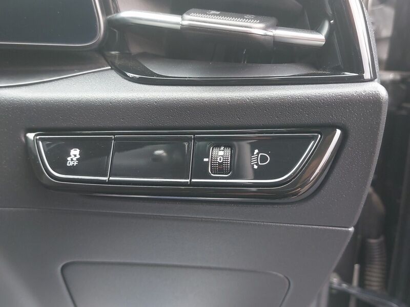 More views of Kia e-Niro