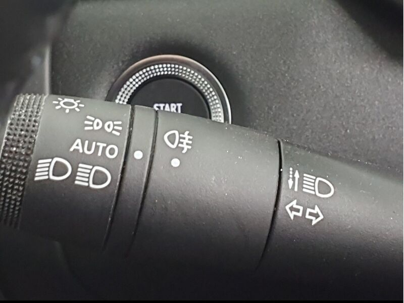 More views of Renault Captur