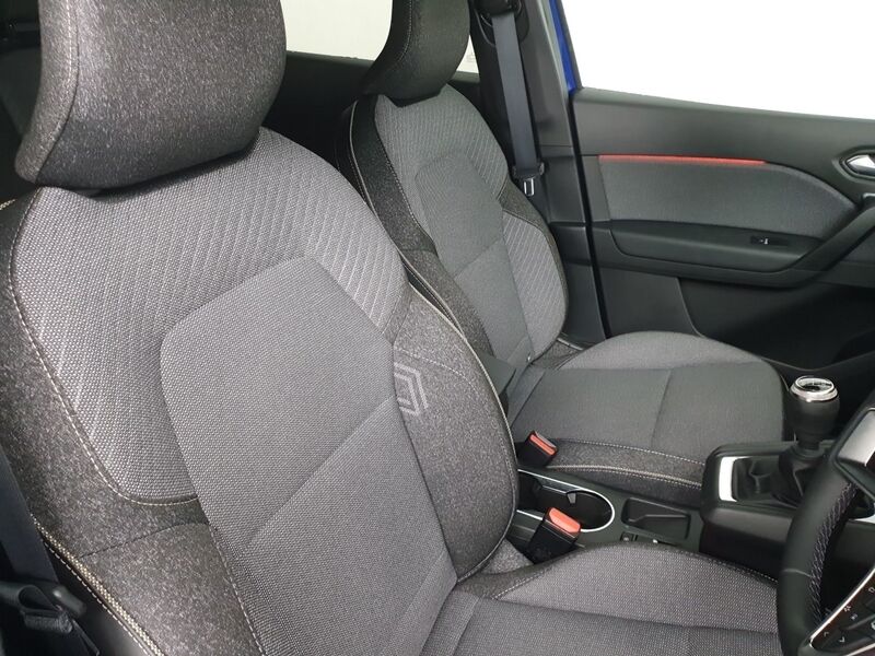 More views of Renault Captur