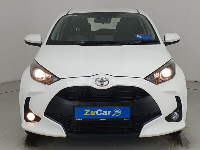 More views of Toyota Yaris