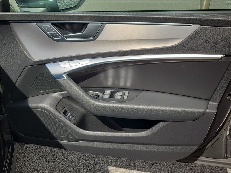 More views of Audi A7