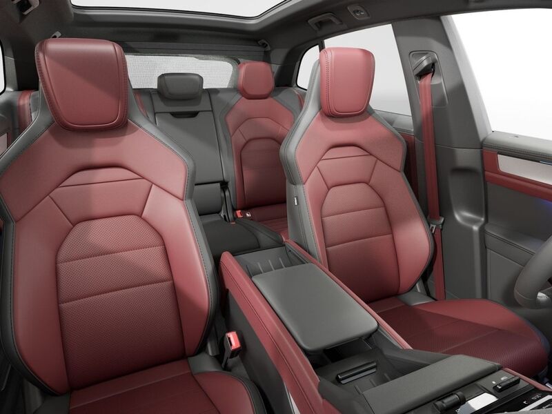 More views of Porsche Cayenne