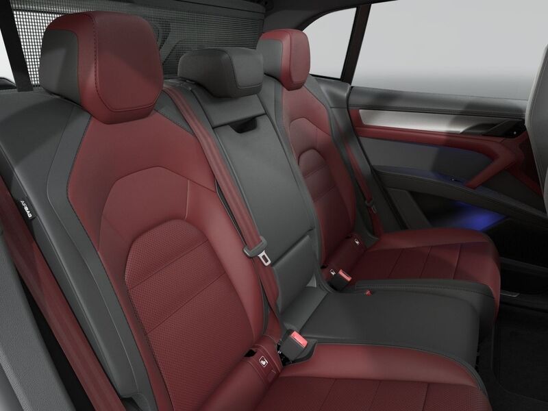 More views of Porsche Cayenne
