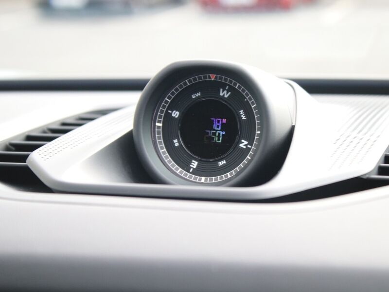 More views of Porsche Cayenne