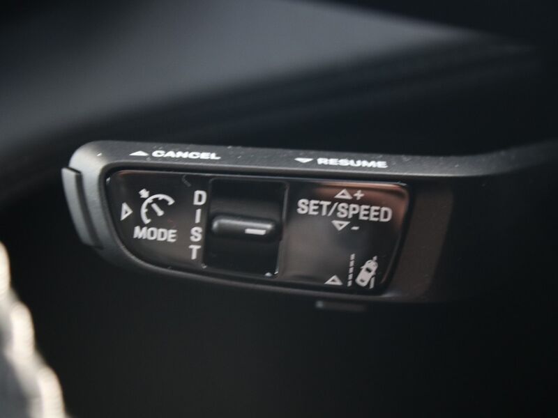 More views of Porsche Cayenne