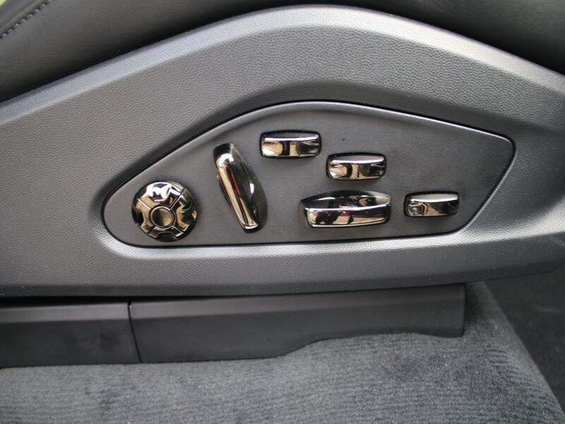 More views of Porsche Cayenne