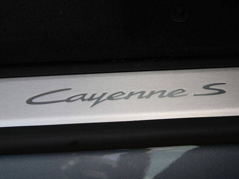 More views of Porsche Cayenne