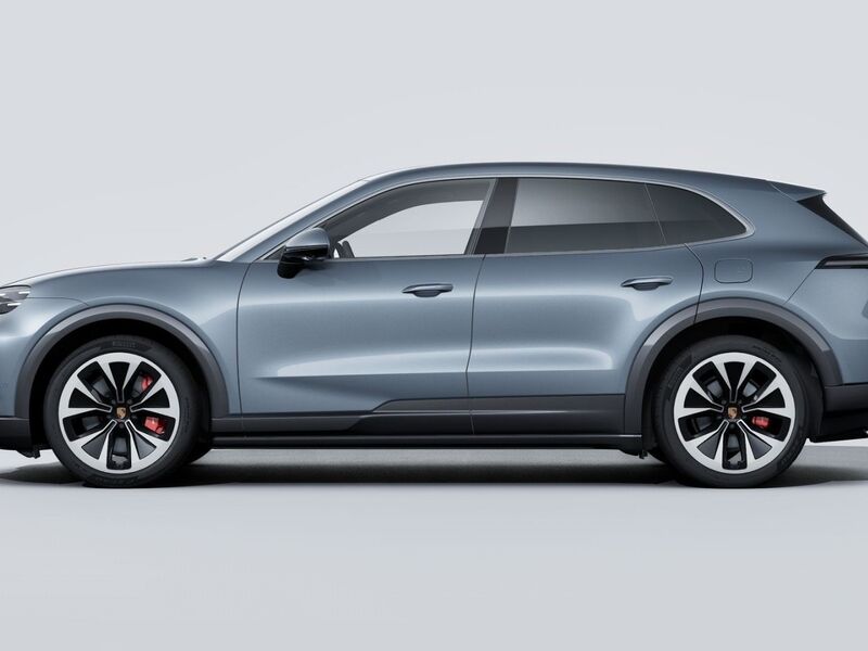 More views of Porsche Cayenne