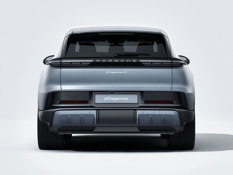 More views of Porsche Cayenne