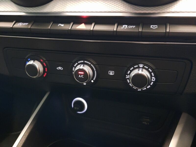 More views of Audi Q2