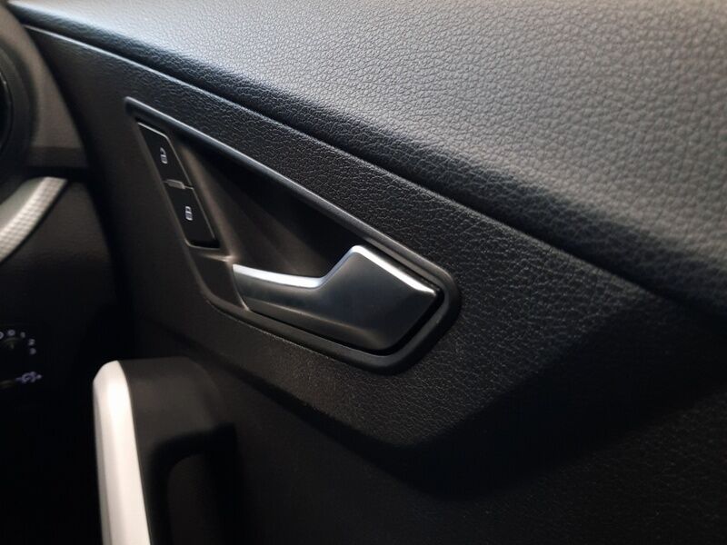 More views of Audi Q2
