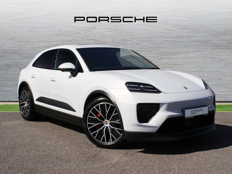 More views of Porsche Macan