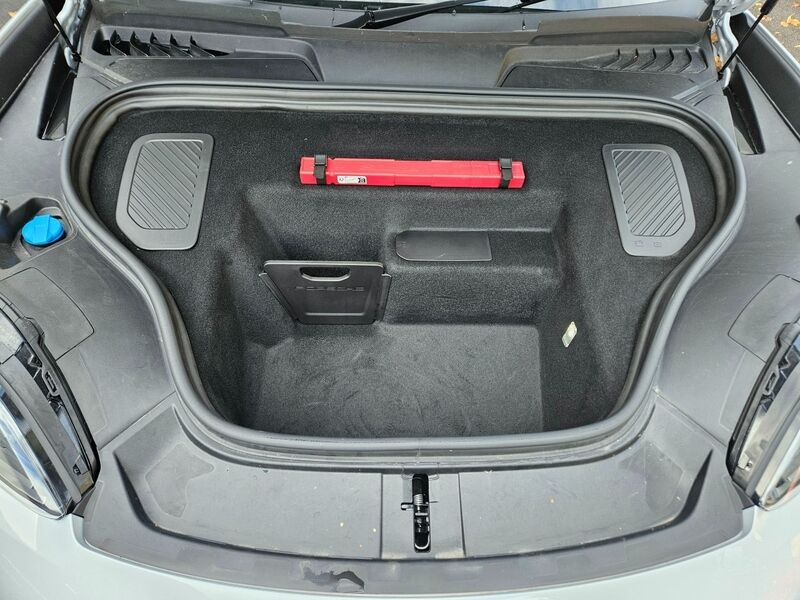 More views of Porsche Macan