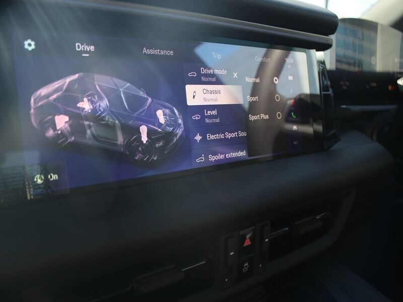 More views of Porsche Macan