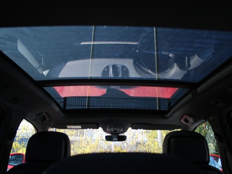 More views of Porsche Cayenne