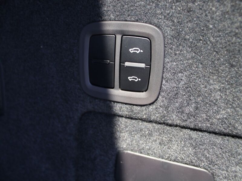 More views of Porsche Cayenne
