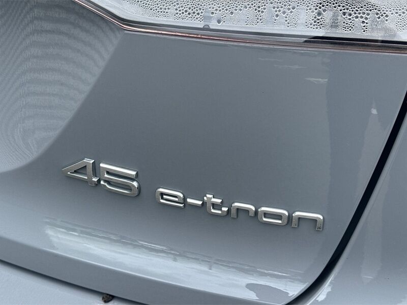 More views of Audi Q4 e-tron