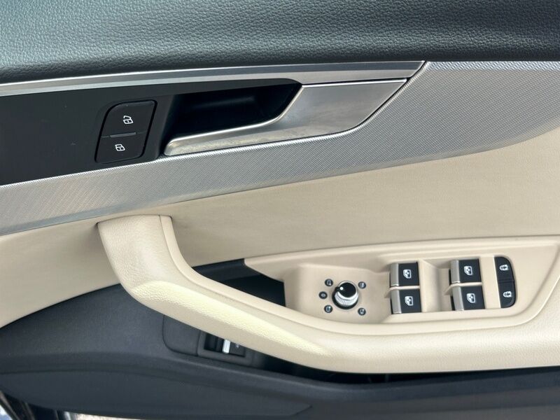 More views of Audi A4