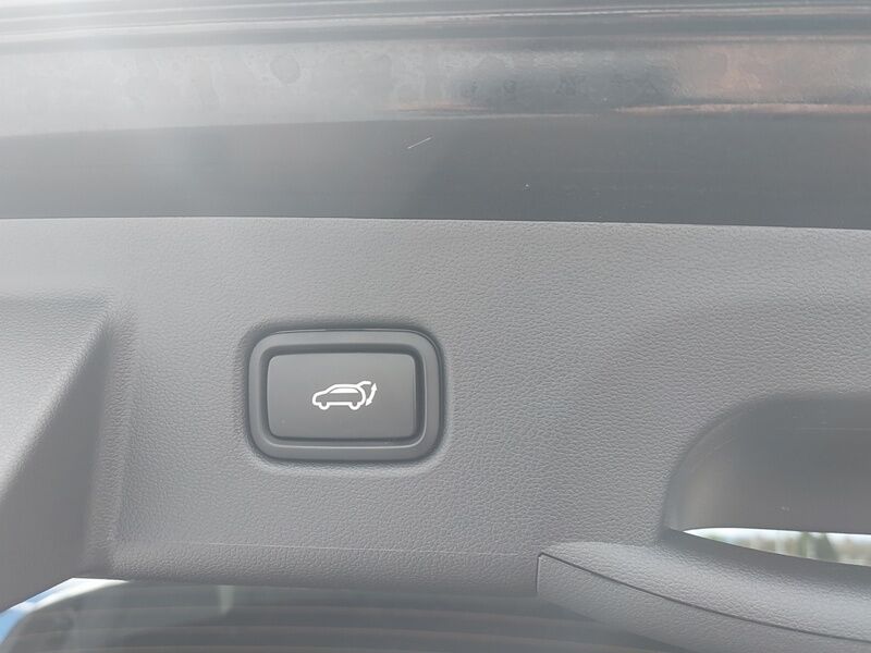 More views of Hyundai Tucson