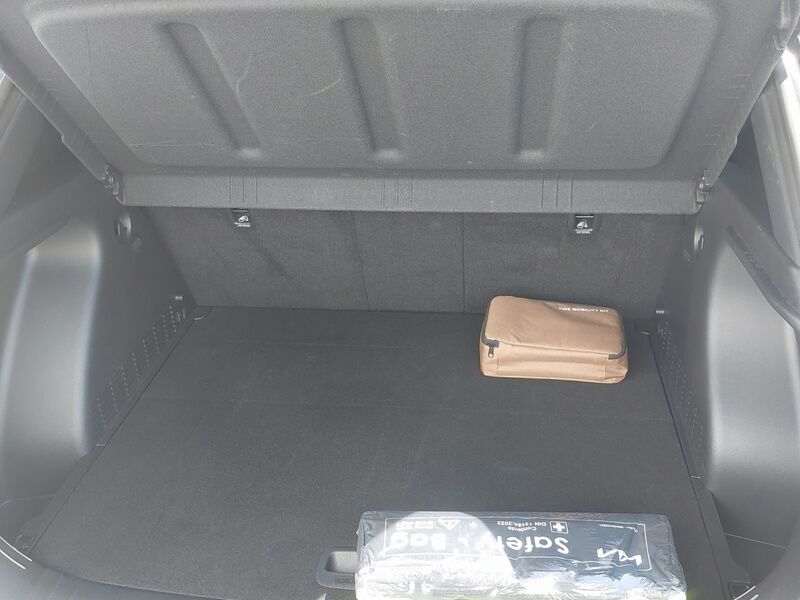 More views of Hyundai KONA