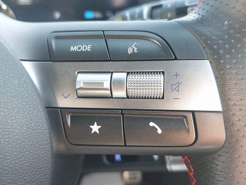 More views of Hyundai KONA