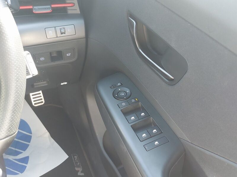 More views of Hyundai KONA