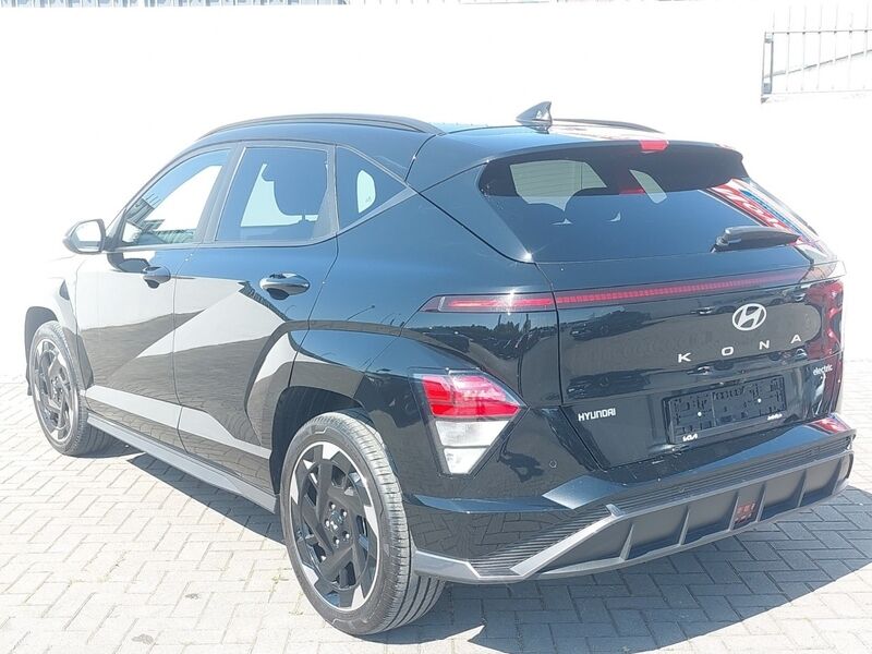 More views of Hyundai KONA