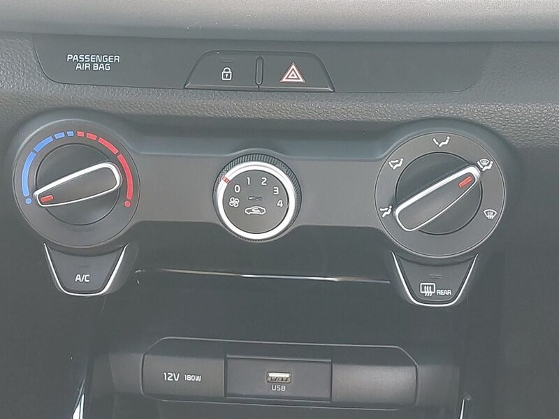 More views of Kia Rio