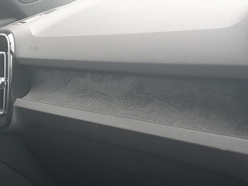 More views of Volvo XC40