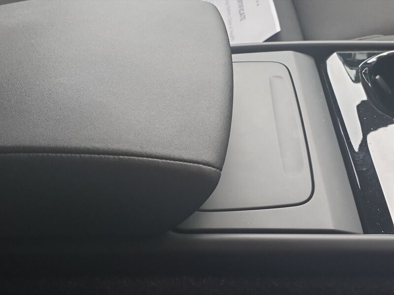 More views of Volvo XC40