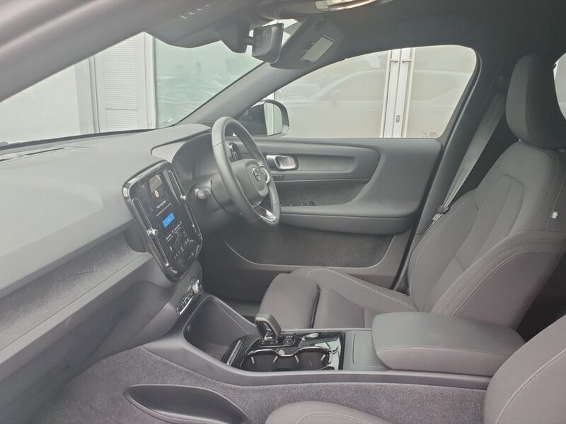 More views of Volvo XC40