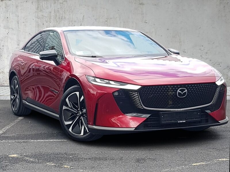 More views of Mazda 6e