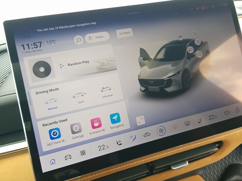 More views of Mazda 6e