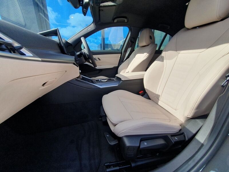 More views of BMW 3-Series