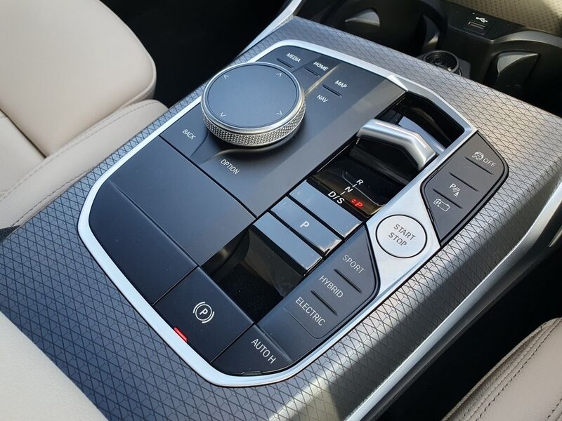More views of BMW 3-Series