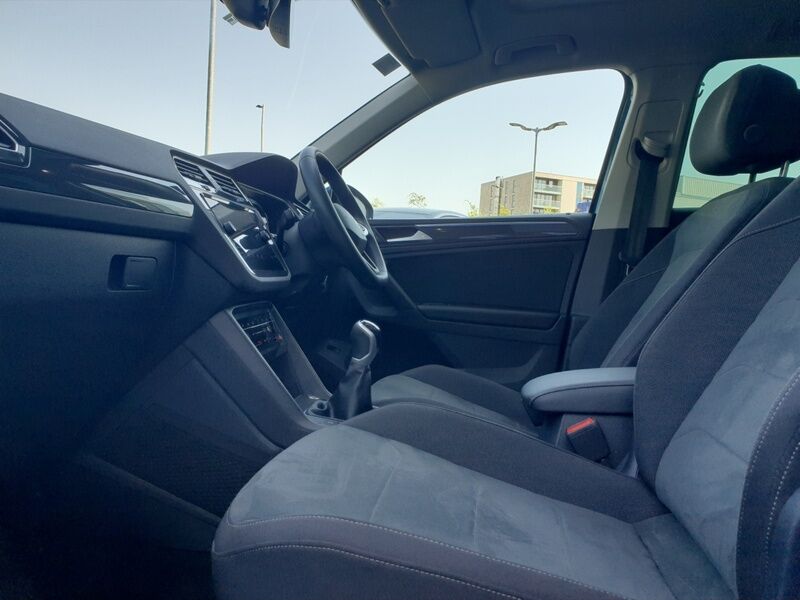 More views of Volkswagen Tiguan