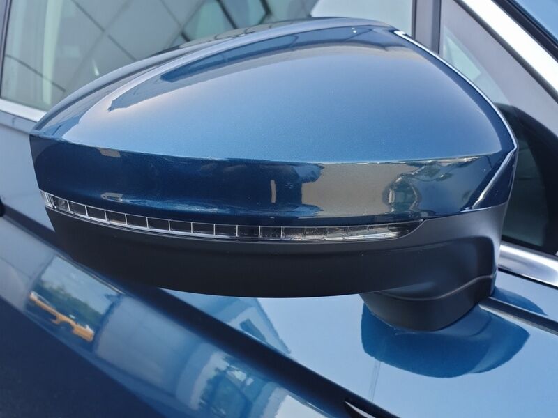 More views of Volkswagen Tiguan