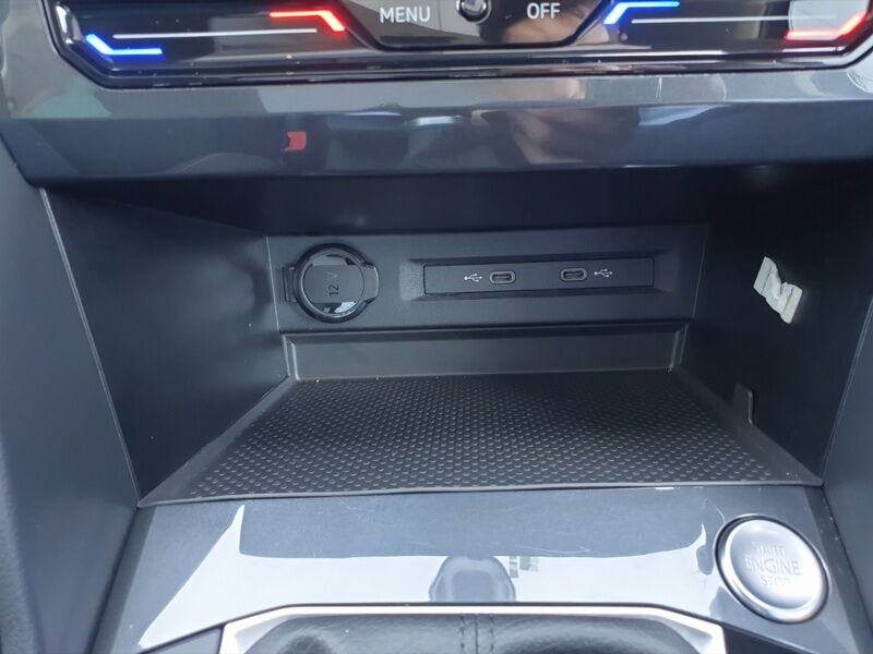 More views of Volkswagen Tiguan