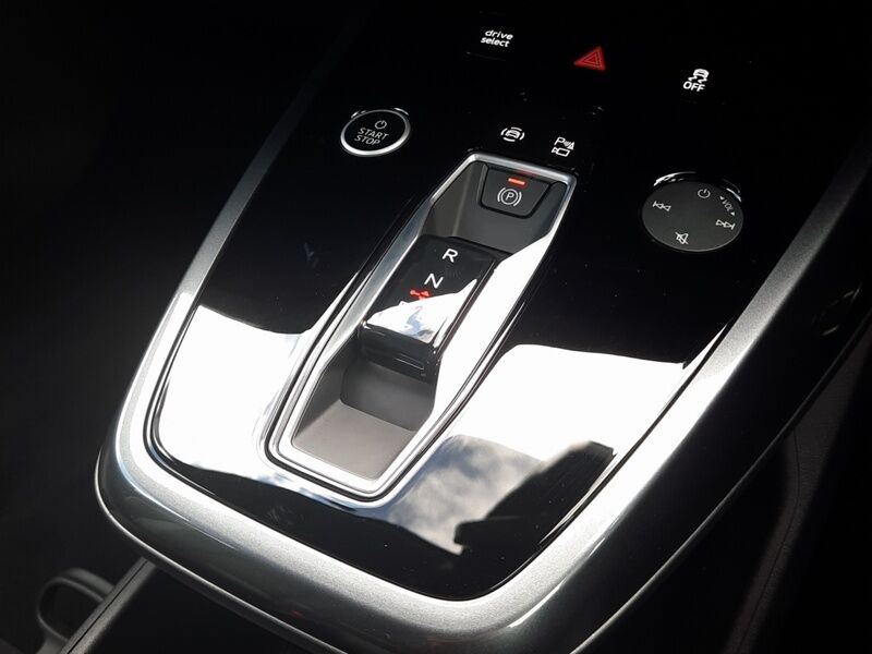 More views of Audi Q4 e-tron