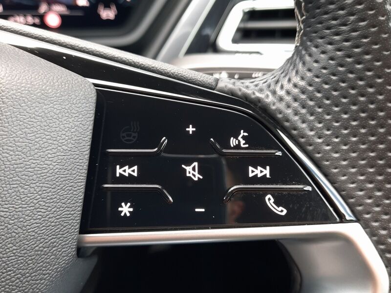 More views of Audi Q4 e-tron