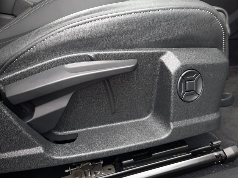 More views of Audi Q4 e-tron