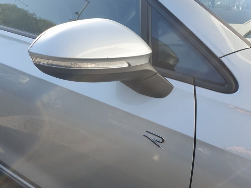 More views of Volkswagen Golf