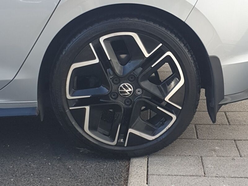 More views of Volkswagen Golf