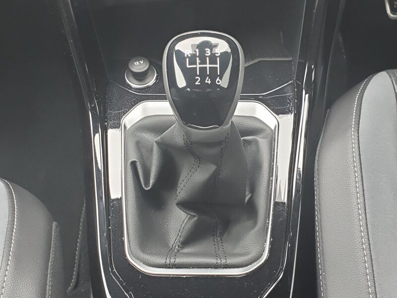 More views of Volkswagen T-Roc