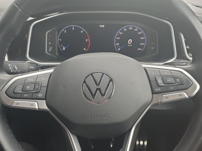 More views of Volkswagen T-Roc