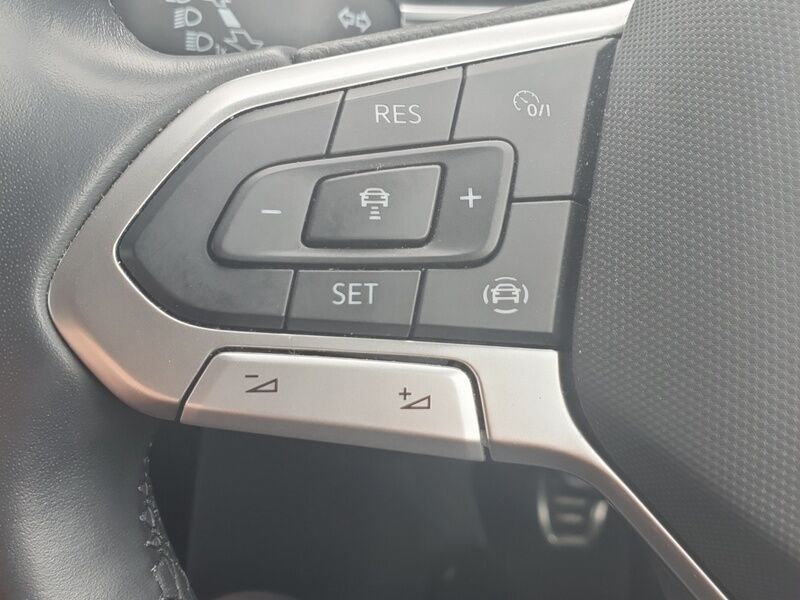 More views of Volkswagen T-Roc