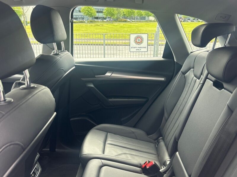 More views of Audi Q5