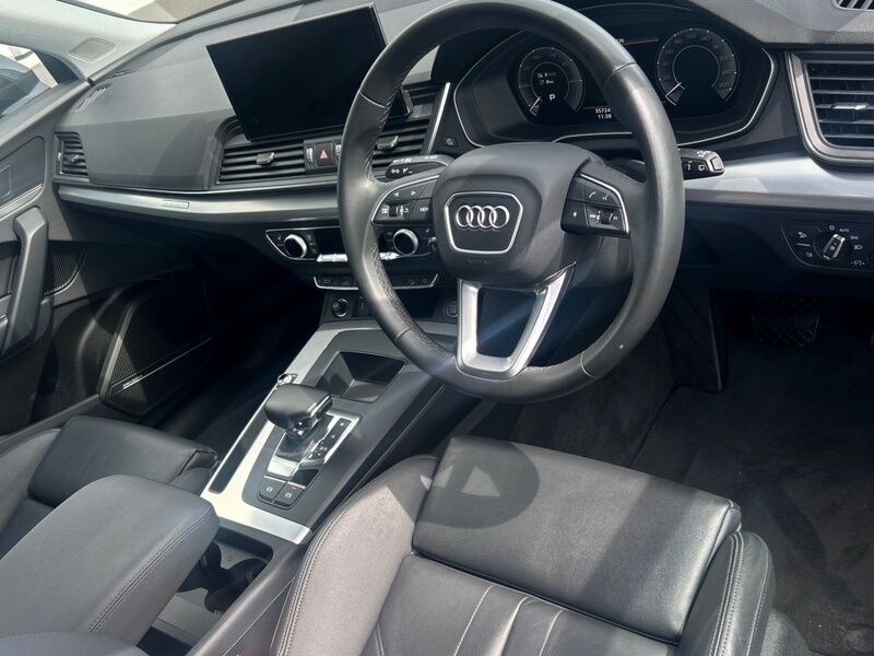 More views of Audi Q5