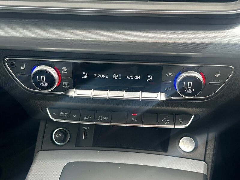 More views of Audi Q5